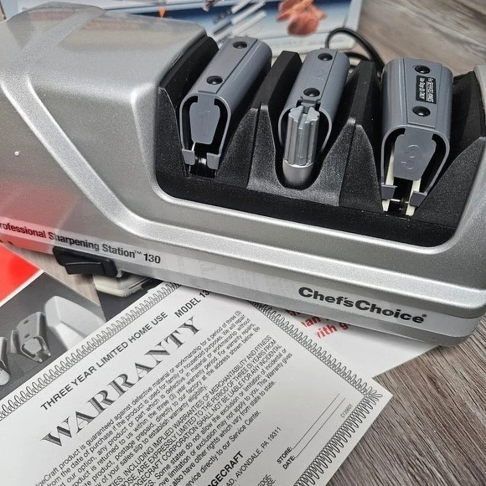 Chef'sChoice 130 Professional Diamond Hone Electric Knife Sharpener Open Box